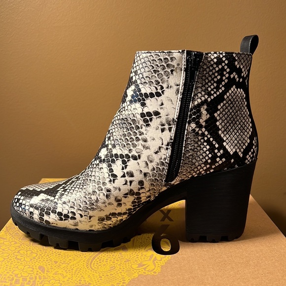 Cooya Bootie Black/white - Picture 7 of 10